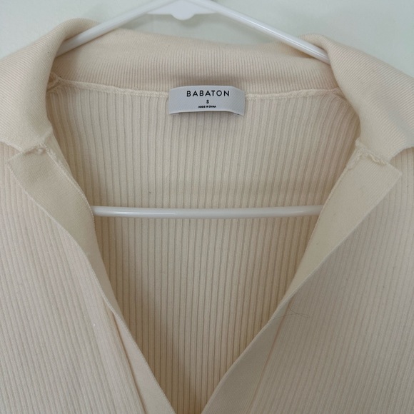Aritzia Babaton Cream V-Neck Sweater - Picture 3 of 4